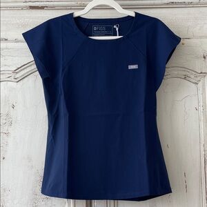 FIGS Orillia Slim Scoop Neck Scrub Top